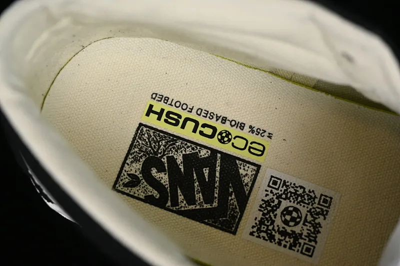 All categories Vans Vans series Vans Mid Vans China Vans SK8-Hi VR3 Vans official environmentally friendly black and white mid-top classic simple casual canvas shoes VN0A4UWIVNE